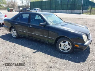 1997 Mercedes-Benz E-Class with VIN WDBJF72F8VA309745, listed as a IAAI auction lot 42119469 with 131,318 mi miles. Bid and sale history available at carsss.com. Image 1.