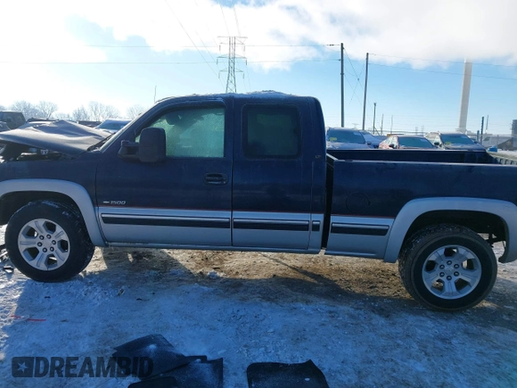 2000 Chevrolet Silverado 1500 LS with VIN 2GCEK19T2Y1333156, listed as a IAAI auction lot 41292603 with 204,886 mi miles. Bid and sale history available at carsss.com. Image 14.
