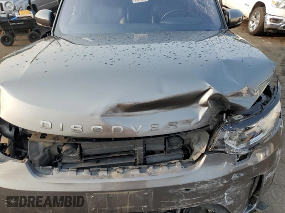 2018 Land Rover Discovery HSE with VIN SALRR2RV7JA059252, listed as a Copart auction lot 63998624 with 45,045 mi miles and Salvage Title. Bid and sale history available at carsss.com. Image 13.