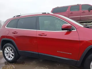 2014 Jeep Cherokee Latitude z VIN 1C4PJMCS4EW127709, wystawiony jako IAAI lot #42002110 z przebiegiem 51 574 mil mil oraz . Historia ofert i sprzedaży dostępna na DreamBid. Obrazek 14.