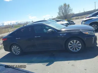 2017 Kia Optima EX с VIN 5XXGU4L34HG126985, выставлен на аукционе IAAI как лот 41965419 с пробегом 107 000 миль миль и . История ставок и продаж доступна на DreamBid. Изображение 13.