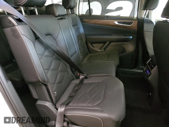 2025 Volkswagen Atlas SE with VIN 1V2HR2CA6SC502567, listed as a Copart auction lot 42052585 with 8,407 mi miles and Clean title. Bid and sale history available at DreamBid. Image 11.
