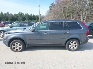 2006 Volvo XC90 2.5L Turbo with VIN YV4CZ592961295135, listed as a IAAI auction lot 42086689 with 163,041 mi miles. Bid and sale history available at carsss.com. Image 12.