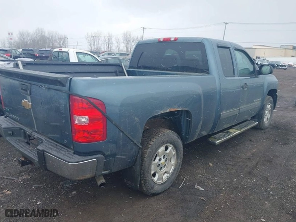 2011 Chevrolet Silverado 1500 LT with VIN 1GCRCSE0XBZ269267, listed as a IAAI auction lot 41887946 with 88,439 mi miles. Bid and sale history available at carsss.com. Image 4.