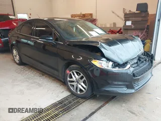2014 Ford Fusion SE with VIN 1FA6P0H77E5398332, listed as a IAAI auction lot 41907861 with 132,429 mi miles. Bid and sale history available at carsss.com. Image 1.