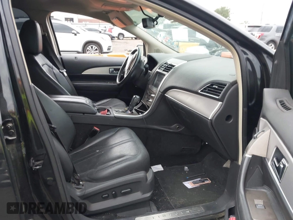 2011 Lincoln MKX with VIN 2LMDJ8JK1BBJ21327, listed as a IAAI auction lot 39778150 with 191,013 mi miles. Bid and sale history available at carsss.com. Image 5.