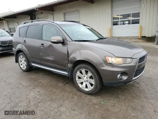2010 Mitsubishi Outlander SE with VIN JA4AS3AW5AZ001574, listed as a Copart auction lot 47678375 with 211,989 mi miles and Salvage Title. Bid and sale history available at carsss.com. Image 4.