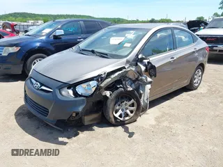 2012 Hyundai Accent GLS z VIN KMHCT4AE1CU186212, wystawiony jako IAAI lot #42247043 z przebiegiem 140 287 mil mil oraz . Historia ofert i sprzedaży dostępna na DreamBid. Obrazek 2.