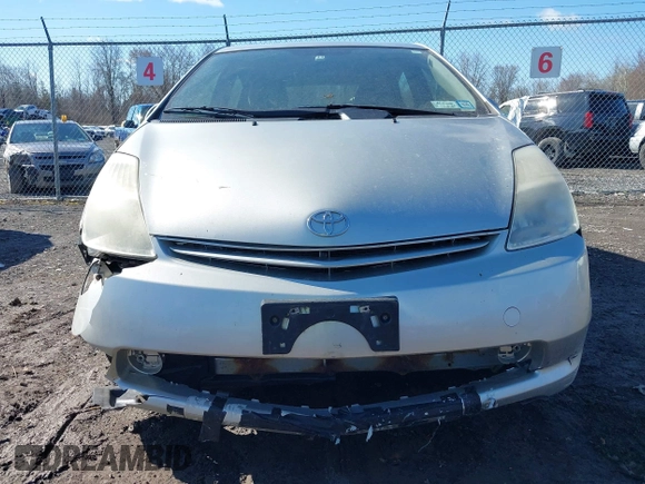 2004 Toyota Prius with VIN JTDKB22U140071891, listed as a IAAI auction lot 42055938 with 177,365 mi miles. Bid and sale history available at carsss.com. Image 6.