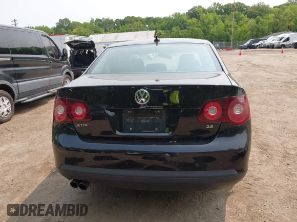 2009 Volkswagen Jetta SE with VIN 3VWRZ71K29M078499, listed as a IAAI auction lot 42399407 with 124,484 mi miles and . Bid and sale history available at DreamBid. Image 16.