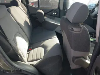 2005 Nissan Xterra S with VIN 5N1AN08U35C601658, listed as a IAAI auction lot 41164175 with 238,615 mi miles. Bid and sale history available at carsss.com. Image 8.