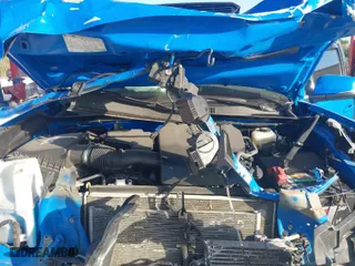 2019 Toyota Tacoma 4WD SR with VIN 5TFCZ5AN9KX197898, listed as a IAAI auction lot 41304019 with 111,995 mi miles. Bid and sale history available at carsss.com. Image 10.