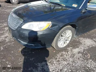 2012 Chrysler 200 Limited with VIN 1C3BCBFG3CN116594, listed as a IAAI auction lot 41534559 with 87,276 mi miles. Bid and sale history available at carsss.com. Image 6.