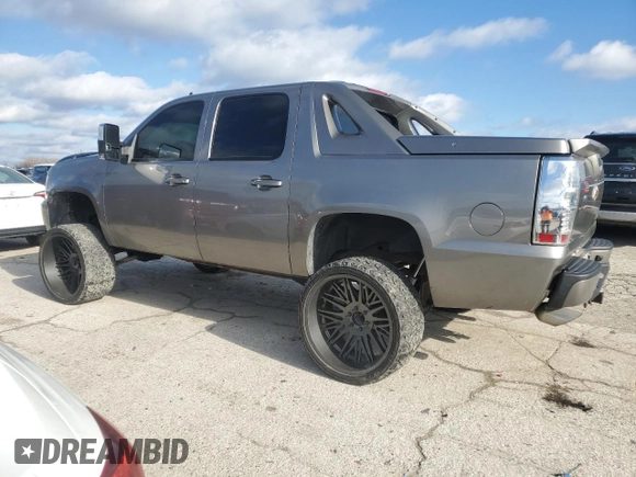 2007 Chevrolet Avalanche LTZ with VIN 3GNFK12387G161730, listed as a Copart auction lot 87256334 with 173,359 mi miles and Clean Title. Bid and sale history available at carsss.com. Image 2.