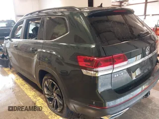 2022 Volkswagen Atlas SE with VIN 1V2JR2CA3NC512947, listed as a IAAI auction lot 41721006 with 32,853 mi miles and . Bid and sale history available at DreamBid. Image 3.