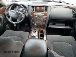 2018 Nissan Armada SL z VIN JN8AY2ND6J9058698, wystawiony jako Copart lot #53836475 z przebiegiem 147 336 mil mil oraz Szkody całkowita. Historia ofert i sprzedaży dostępna na DreamBid. Obrazek 8.