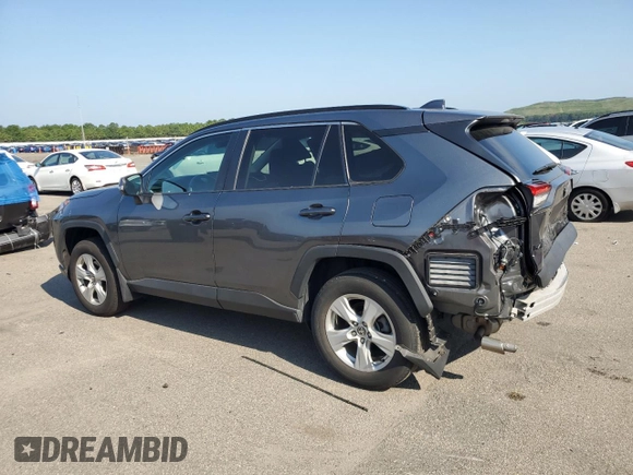 2021 Toyota RAV4 XLE z VIN 2T3P1RFV8MC202347, wystawiony jako Copart lot #66336895 z przebiegiem 33 722 mil mil oraz Szkoda całkowita • Salvage title. Historia ofert i sprzedaży dostępna na DreamBid. Obrazek 2.