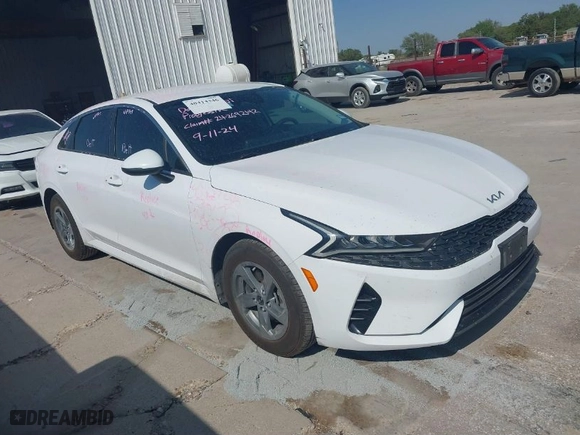 2022 Kia K5 LXS with VIN 5XXG14J25NG084342, listed as a IAAI auction lot 41360345 with 62,993 mi miles. Bid and sale history available at carsss.com. Image 1.