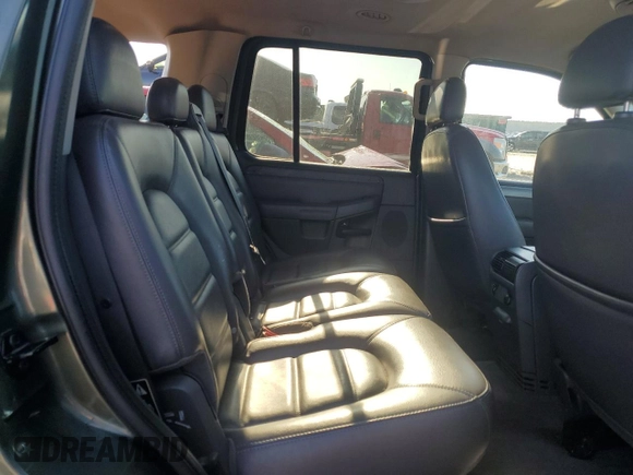 2003 Ford Explorer XLT с VIN 1FMZU73K53ZA50471, выставлен на аукционе Copart как лот 48502035 с пробегом 126 192 миль миль и Списание • Salvage title. История ставок и продаж доступна на DreamBid. Изображение 10.