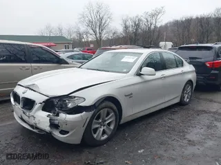 2012 BMW 5 Series 528i xDrive with VIN WBAXH5C51CDW05571, listed as a IAAI auction lot 41452707 with 80,112 mi miles. Bid and sale history available at carsss.com. Image 2.