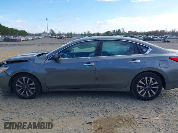 2017 Nissan Altima SV z VIN 1N4AL3AP0HC288370, wystawiony jako IAAI lot #41908701 z przebiegiem 80 551 mil mil oraz . Historia ofert i sprzedaży dostępna na DreamBid. Obrazek 14.