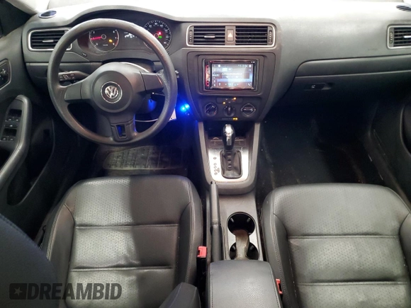 2014 Volkswagen Jetta SE with VIN 3VWD17AJ7EM428230, listed as a Copart auction lot 63944345 with 166,370 mi miles and Clean title. Bid and sale history available at DreamBid. Image 8.