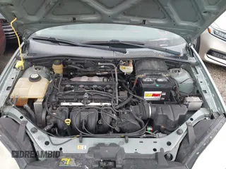 2005 Ford Focus SE with VIN 1FAHP36N65W304897, listed as a IAAI auction lot 40495173 with Not Provided miles and . Bid and sale history available at carsss.com. Image 10.