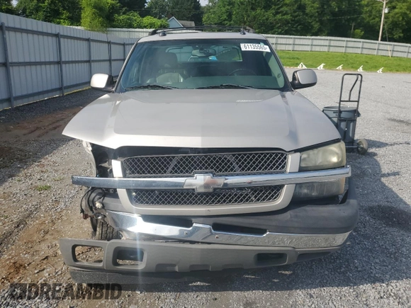 2005 Chevrolet Avalanche Z71 with VIN 3GNEK12Z75G229433, listed as a Copart auction lot 61135565 with 157,657 mi miles and Salvage title. Bid and sale history available at DreamBid. Image 5.