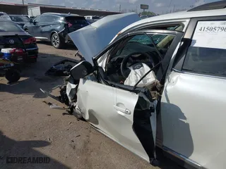 2011 Toyota Highlander with VIN 5TDZK3EH9BS046931, listed as a IAAI auction lot 41505790 with 1 mi miles. Bid and sale history available at carsss.com. Image 6.