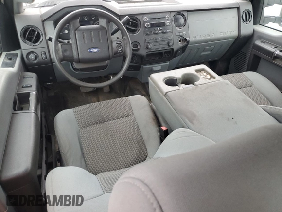 2014 Ford F-250 XLT with VIN 1FT7X2A65EEA98638, listed as a Copart auction lot 60948084 with 319,812 mi miles and Salvage title. Bid and sale history available at DreamBid. Image 8.