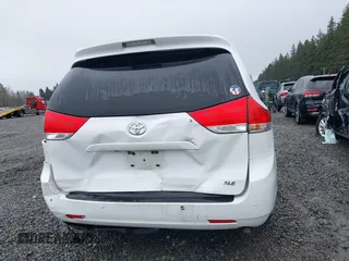 2014 Toyota Sienna XLE with VIN 5TDYK3DC2ES485846, listed as a IAAI auction lot 41693092 with 106,156 mi miles and . Bid and sale history available at DreamBid. Image 17.