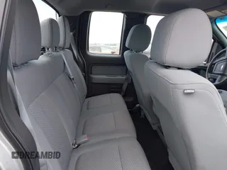 2012 Ford F-150 XL z VIN 1FTFX1EF4CKE22564, wystawiony jako IAAI lot #42444005 z przebiegiem 127 308 mil mil oraz . Historia ofert i sprzedaży dostępna na DreamBid. Obrazek 8.