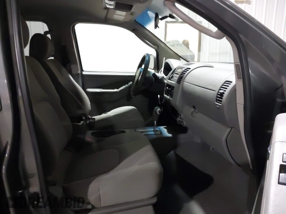 2007 Nissan Frontier SE z VIN 1N6AD09U17C412383, wystawiony jako IAAI lot #41517469 z przebiegiem 247 713 mil mil oraz . Historia ofert i sprzedaży dostępna na DreamBid. Obrazek 5.