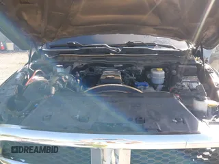 2018 Ram 2500 Tradesman z VIN 3C6UR5CL1JG390282, wystawiony jako IAAI lot #42133001 z przebiegiem 256 087 mil mil oraz . Historia ofert i sprzedaży dostępna na DreamBid. Obrazek 10.