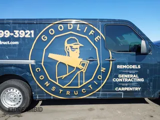 2018 Nissan NV Cargo S z VIN 1N6BF0KM6JN800780, wystawiony jako IAAI lot #42304093 z przebiegiem 113 557 mil mil oraz . Historia ofert i sprzedaży dostępna na DreamBid. Obrazek 13.
