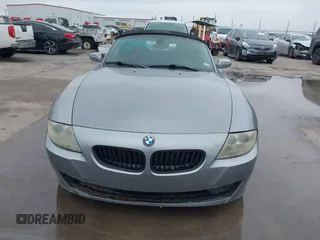 2006 BMW Z4 3.0si z VIN 4USBU53546LX01739, wystawiony jako IAAI lot #41531608 z przebiegiem 79 376 mil mil oraz . Historia ofert i sprzedaży dostępna na DreamBid. Obrazek 12.