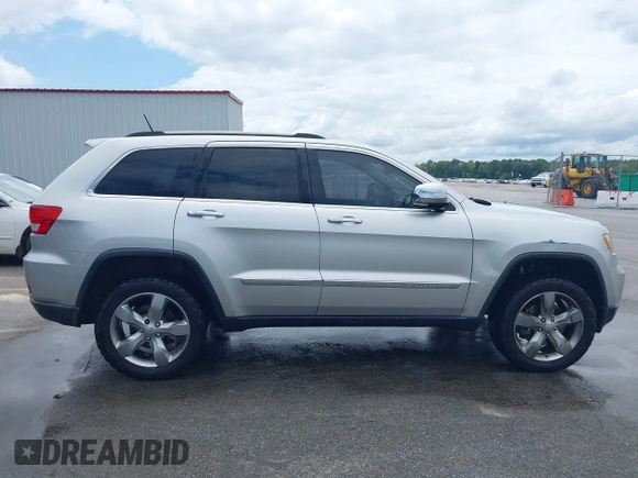 2011 Jeep Grand Cherokee Limited with VIN 1J4RR5GT9BC652279, listed as a IAAI auction lot 42444740 with 180,014 mi miles and . Bid and sale history available at DreamBid. Image 13.