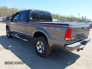 2004 Ford F-250 XL z VIN 1FTNW21S94ED04226, wystawiony jako IAAI lot #41844734 z przebiegiem 113 787 mil mil oraz . Historia ofert i sprzedaży dostępna na DreamBid. Obrazek 3.