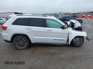 2017 Jeep Grand Cherokee Limited z VIN 1C4RJEBG6HC867909, wystawiony jako IAAI lot #41944345 z przebiegiem Nie podano mil oraz . Historia ofert i sprzedaży dostępna na DreamBid. Obrazek 13.