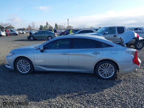 2020 Toyota Avalon Limited with VIN 4T1DZ1FB2LU053877, listed as a IAAI auction lot 41725361 with 24,552 mi miles. Bid and sale history available at carsss.com. Image 15.