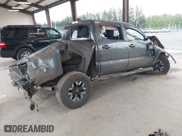 2022 Toyota Tacoma SR z VIN 3TMCZ5ANXNM493703, wystawiony jako IAAI lot #42139285 z przebiegiem 42 572 mil mil oraz . Historia ofert i sprzedaży dostępna na DreamBid. Obrazek 4.