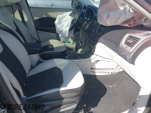 2018 Jeep Compass Altitude with VIN 3C4NJDBB2JT418914, listed as a IAAI auction lot 41759891 with 137,643 mi miles and . Bid and sale history available at carsss.com. Image 5.
