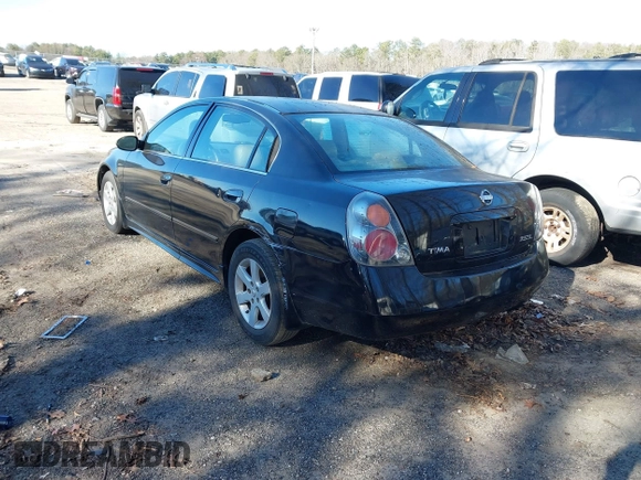 2002 Nissan Altima S with VIN 1N4AL11D52C264731, listed as a IAAI auction lot 41242713 with 189,741 mi miles. Bid and sale history available at carsss.com. Image 3.
