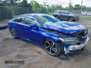 2019 Honda Accord Sport z VIN 1HGCV2F30KA008643, wystawiony jako IAAI lot #42313568 z przebiegiem 125 369 mil mil oraz . Historia ofert i sprzedaży dostępna na DreamBid. Obrazek 1.