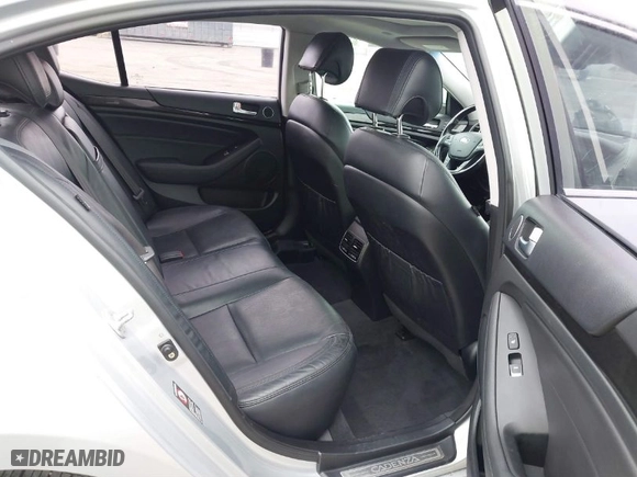 2016 Kia Cadenza Premium with VIN KNALN4D79G5209549, listed as a IAAI auction lot 41896357 with NaN miles. Bid and sale history available at carsss.com. Image 8.