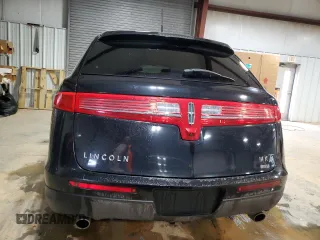 2016 Lincoln MKT z VIN 2LMHJ5NK7GBL02854, wystawiony jako Copart lot #44775285 z przebiegiem 383 459 mil mil oraz Tytuł czysty. Historia ofert i sprzedaży dostępna na DreamBid. Obrazek 6.