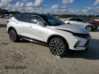 2025 Chevrolet Blazer RS z VIN 3GNKBERS9SS115056, wystawiony jako Copart lot #87266304 z przebiegiem 916 mil mil oraz Szkoda całkowita • Salvage title. Historia ofert i sprzedaży dostępna na DreamBid. Obrazek 4.