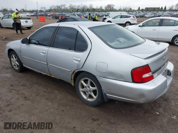 2000 Nissan Altima XE with VIN 1N4DL01D6YC185410, listed as a IAAI auction lot 42099220 with 191,402 mi miles and . Bid and sale history available at carsss.com. Image 3.