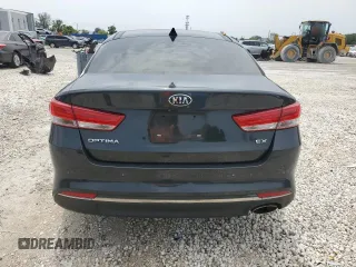 2016 Kia Optima EX z VIN 5XXGU4L32GG006195, wystawiony jako Copart lot #59544165 z przebiegiem 70 116 mil mil oraz Szkoda całkowita • Salvage title. Historia ofert i sprzedaży dostępna na DreamBid. Obrazek 6.