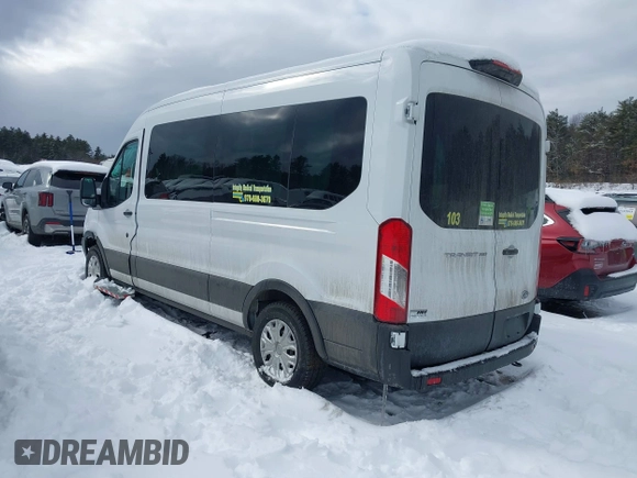 2024 Ford Transit Passenger XL z VIN 1FBAX2C85RKB46137, wystawiony jako IAAI lot #41535996 z przebiegiem 1 571 mil mil oraz . Historia ofert i sprzedaży dostępna na DreamBid. Obrazek 3.